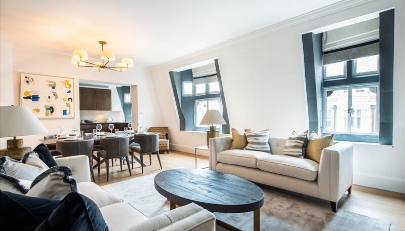 3 bed property in 65 Duke Street, London